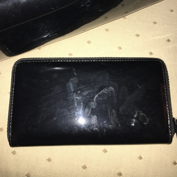 Patent leather tote/wallet set - Picture 5 of 7